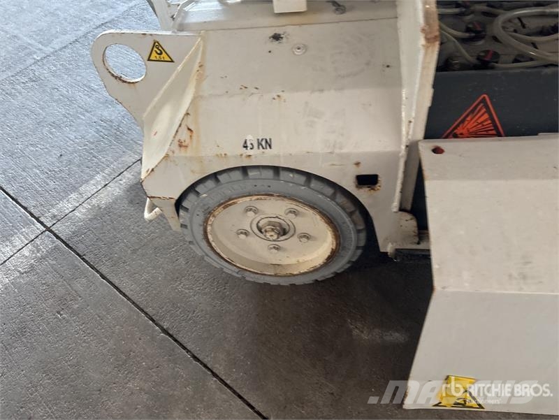 PB S171-16E Electric Scissor Lift Škarjaste dvižne ploščadi