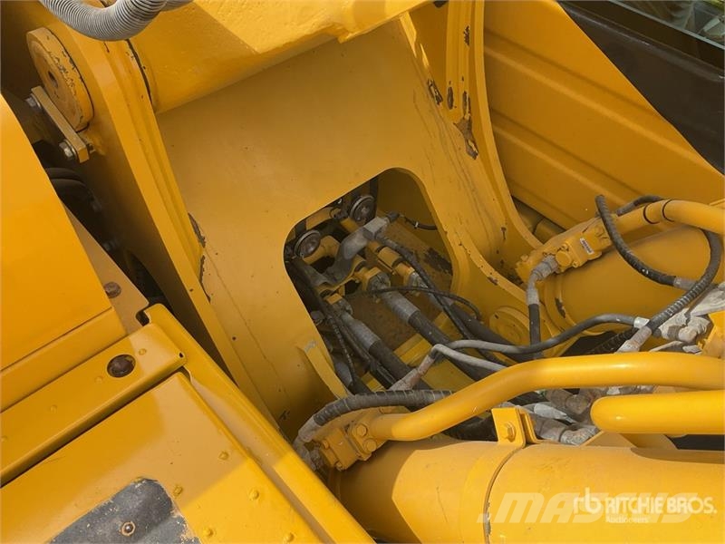 PC240NLC-11E0 Tracked Excavator Excavadoras de cadenas