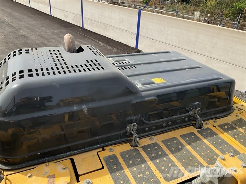 PC240NLC-11E0 Tracked Excavator Excavadoras de cadenas