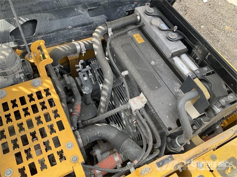 PC240NLC-11E0 Tracked Excavator Excavadoras de cadenas