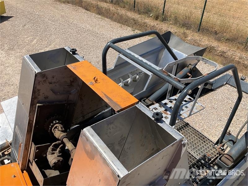 Pellenc 4340 Grape Harvester Vendemmiatrici