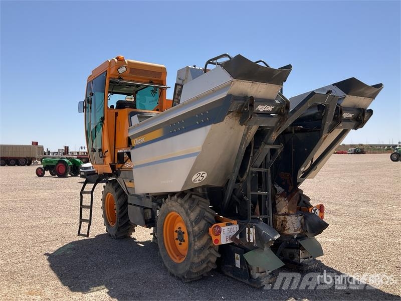 Pellenc 4340 Grape Harvester Vendemmiatrici