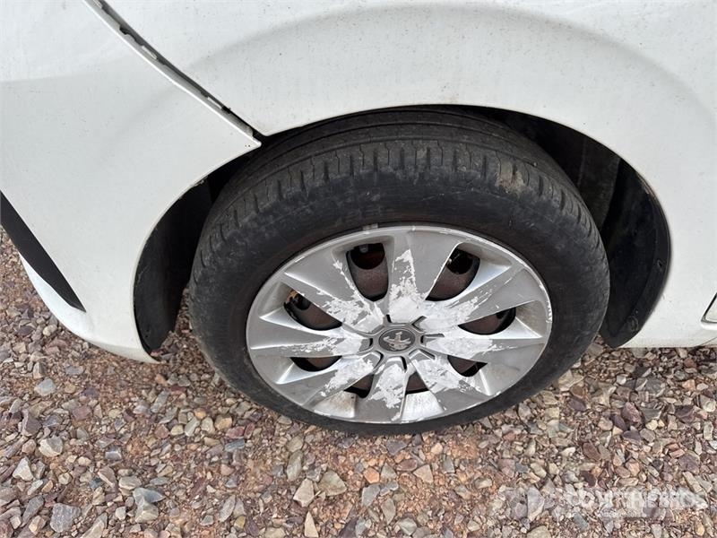 Peugeot 108 Automobile (Inoperable) Kistehergépjárművek
