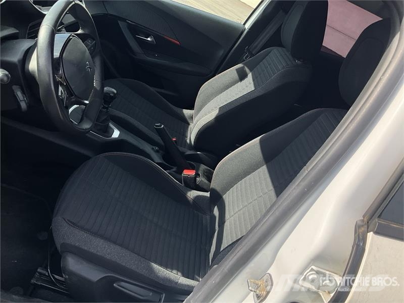 Peugeot 2008 Automobile Cars