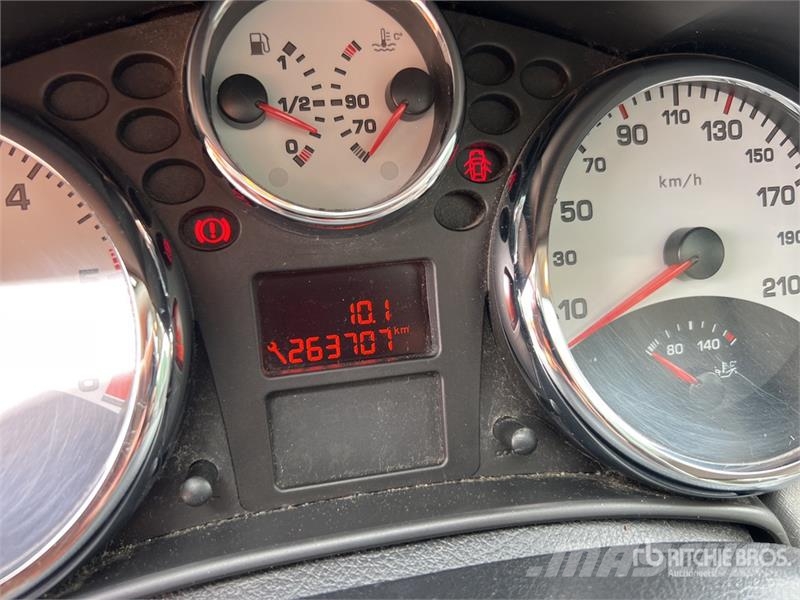 Peugeot 207 Автомобілі