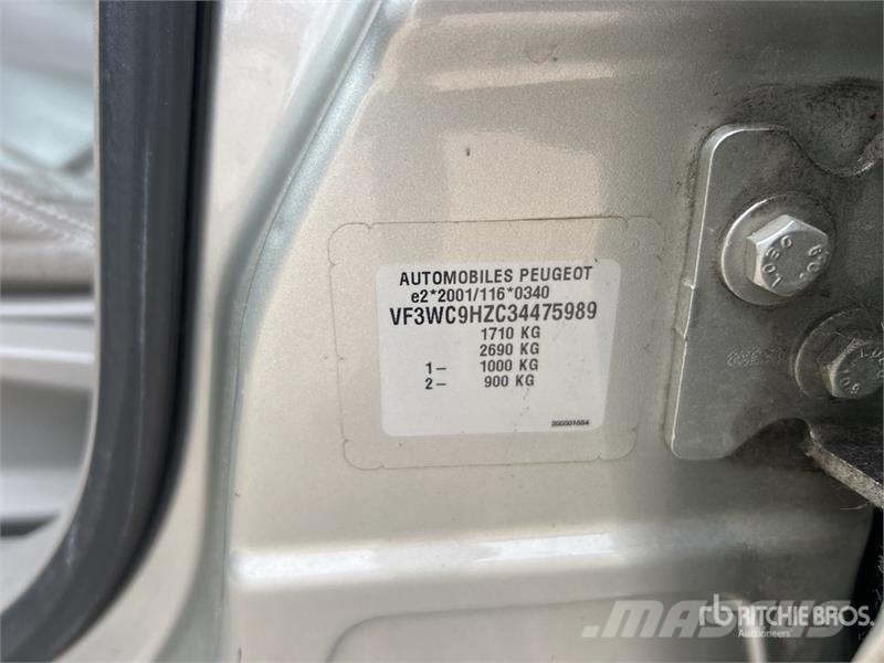 Peugeot 207 Автомобілі