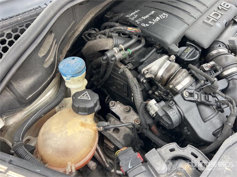 Peugeot 207 Автомобілі