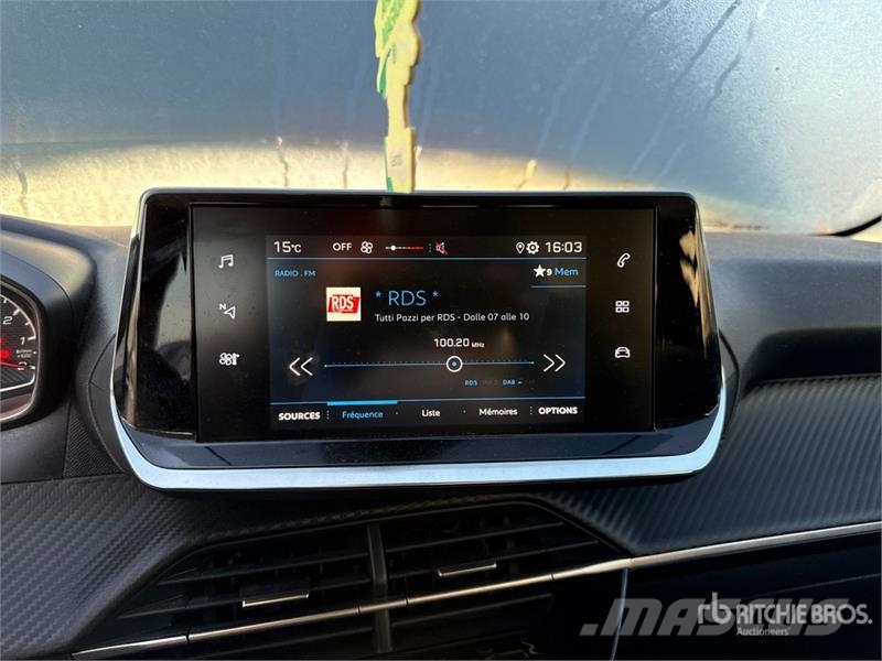 Peugeot 208 Automobile (Inoperable) Коли