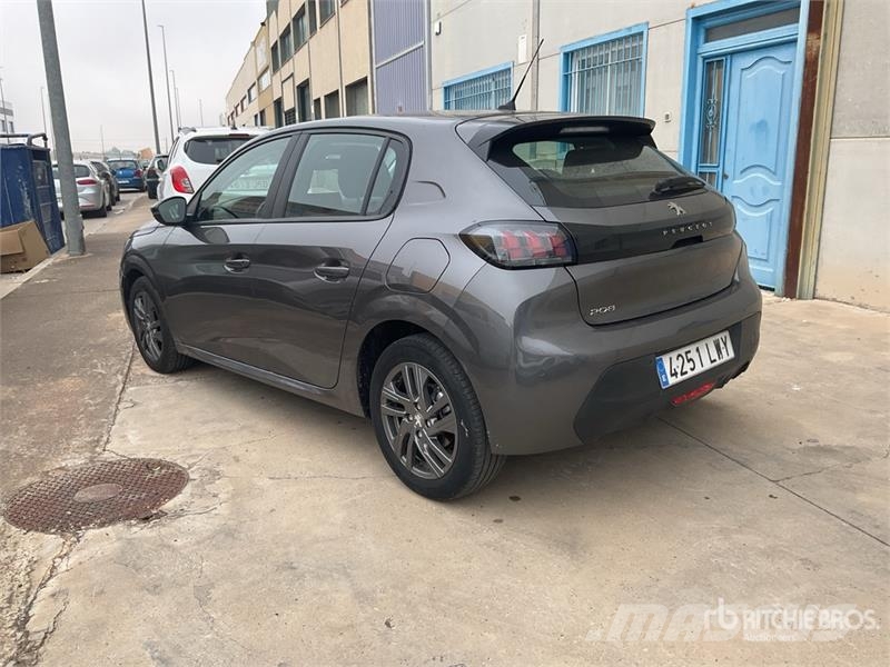 Peugeot 208 Automobile Coches