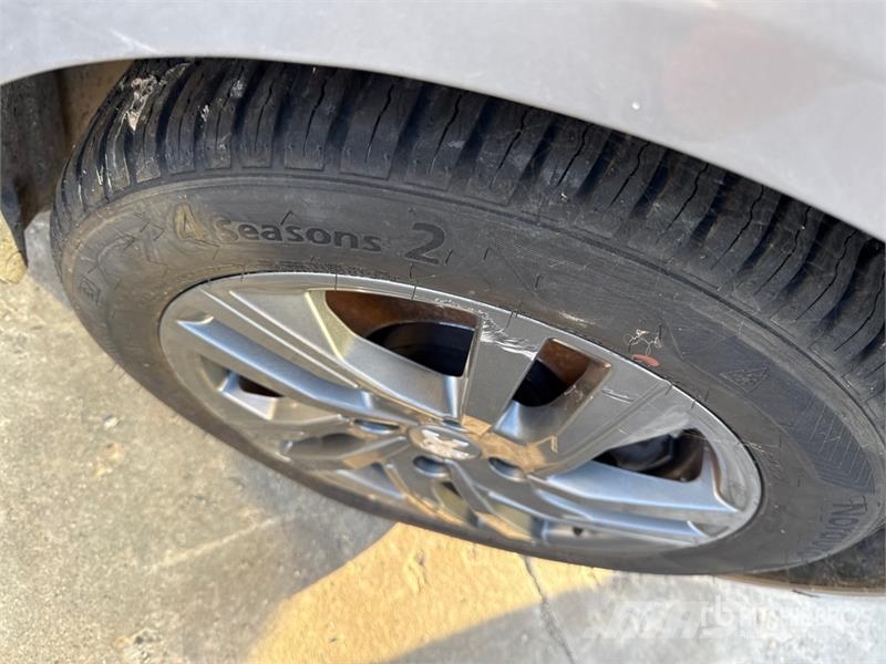 Peugeot 208 Automobile (Inoperable) Коли