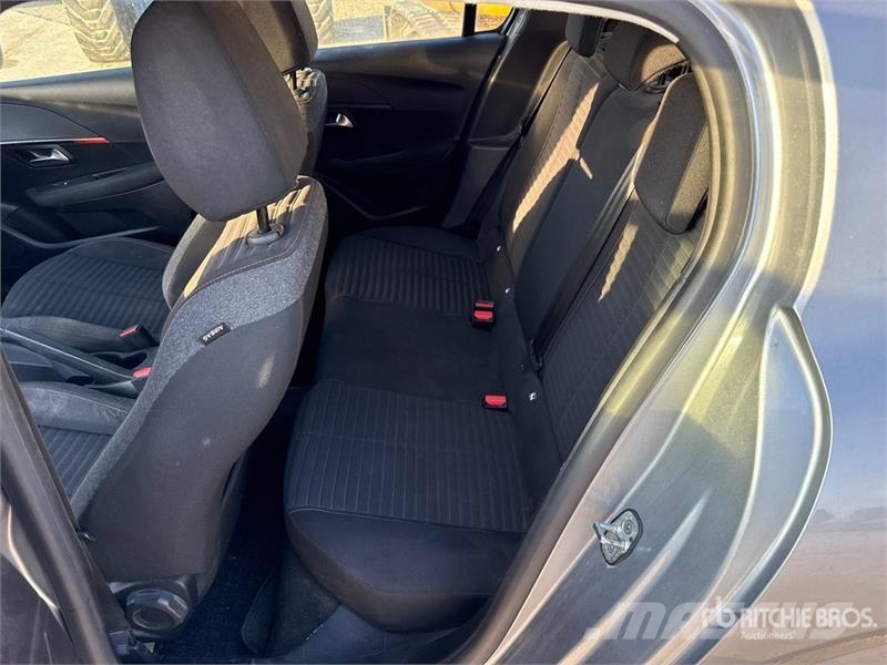 Peugeot 208 Automobile (Inoperable) Коли