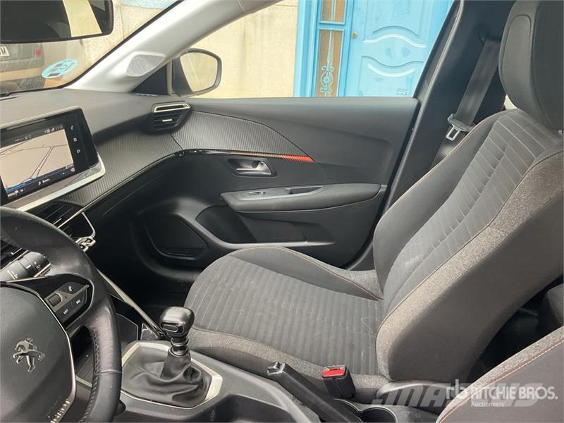 Peugeot 208 Automobile Coches