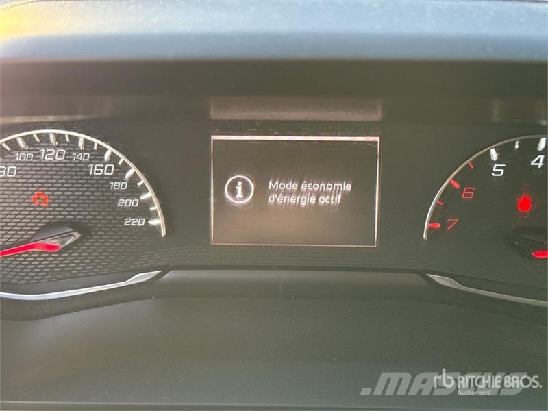 Peugeot 208 Automobile (Inoperable) Коли