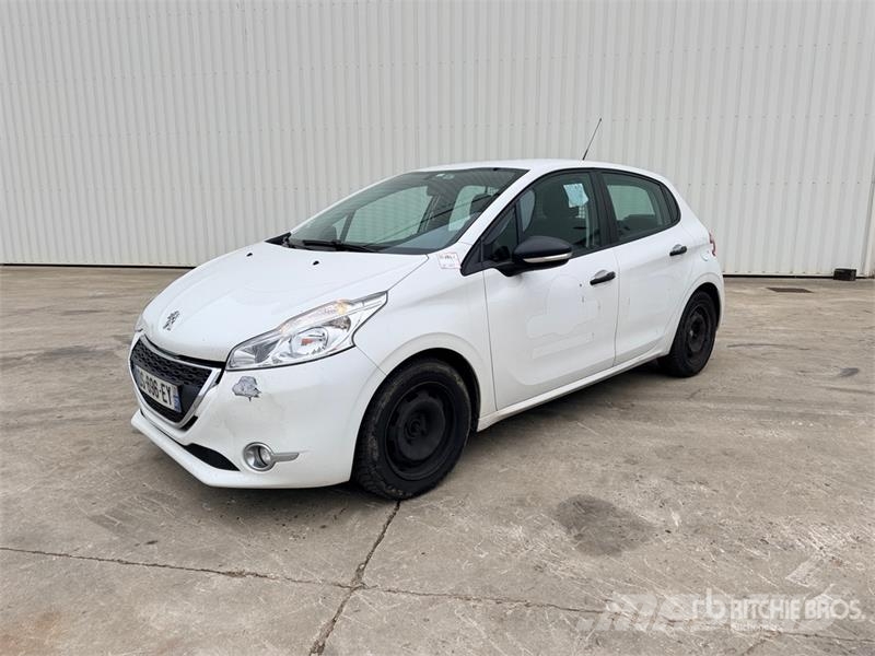 Peugeot 208 Vehicule Utilitaire Cargo Van Panel vans