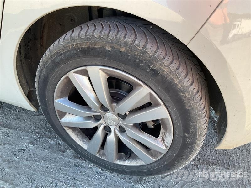 Peugeot 308 Automobile Avtomobili