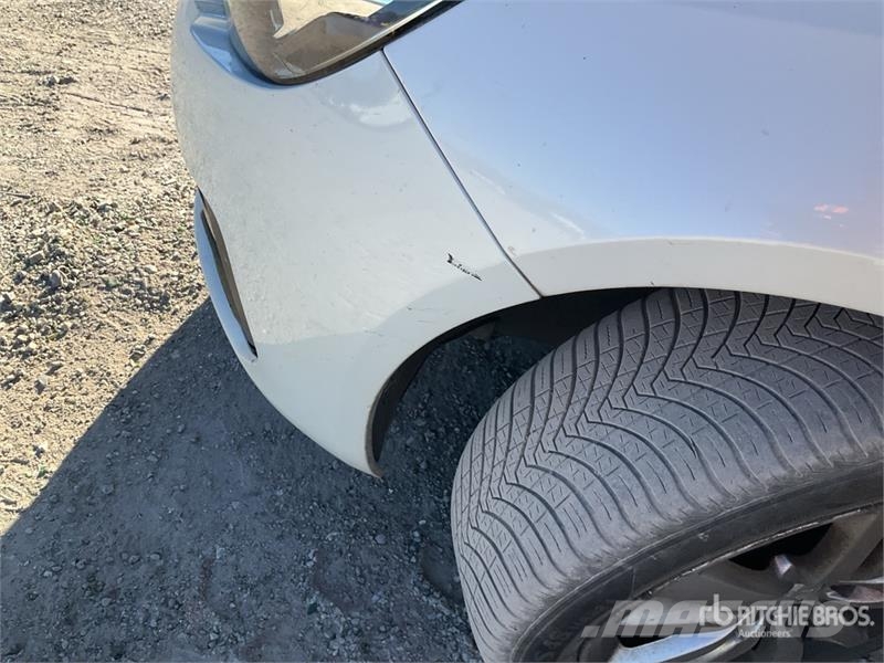 Peugeot 308 Automobile Avtomobili
