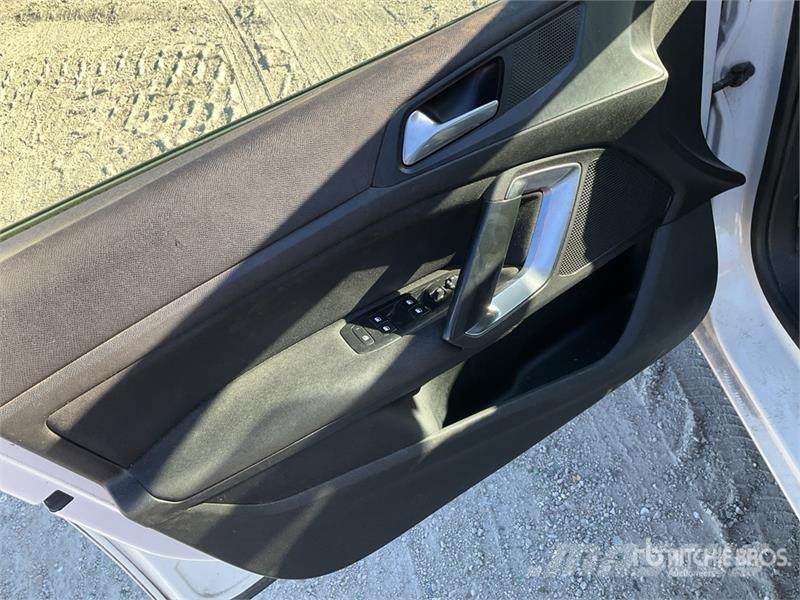 Peugeot 308 Automobile Avtomobili