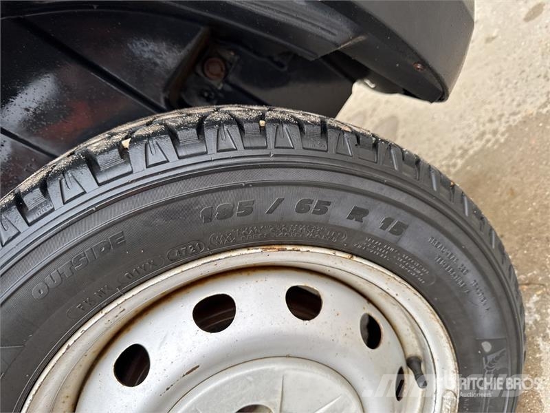 Peugeot Biper Motricité Renforcée Vehicule Utilitaire Carg Dodávky
