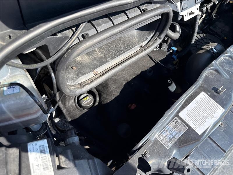 Peugeot Boxer 335 L2H2 2.0 BLUEHDI 130CV Van Truck شاحنات ذات هيكل صندوقي