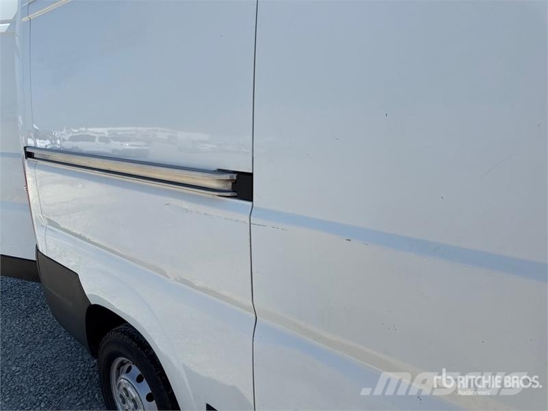 Peugeot Boxer 335 L2H2 2.0 BLUEHDI 130CV Van Truck شاحنات ذات هيكل صندوقي