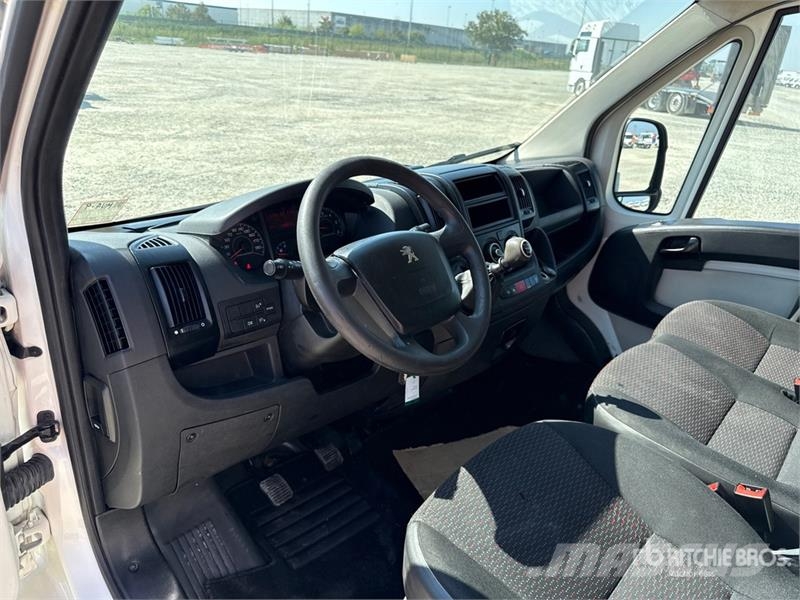 Peugeot Boxer 335 L2H2 2.0 BLUEHDI 130CV Van Truck شاحنات ذات هيكل صندوقي