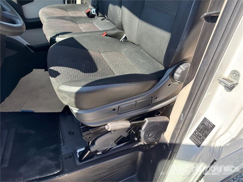 Peugeot Boxer 335 L2H2 2.0 BLUEHDI 130CV Van Truck شاحنات ذات هيكل صندوقي