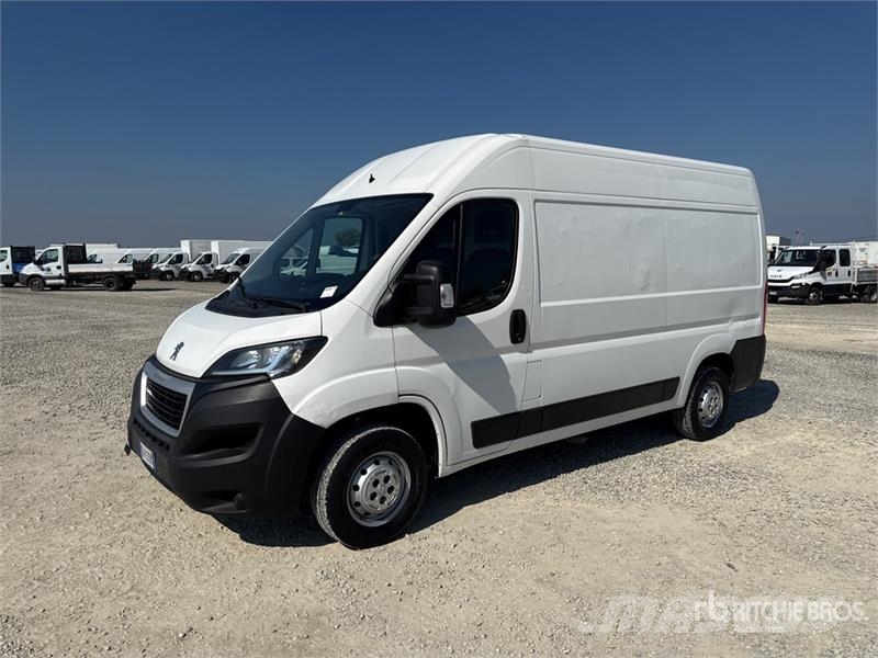 Peugeot Boxer 335 L2H2 2.0 BLUEHDI 130CV Van Truck شاحنات ذات هيكل صندوقي