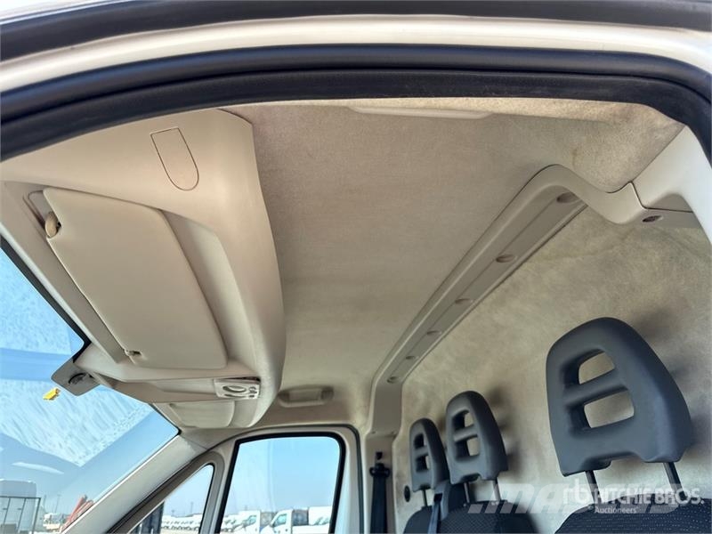Peugeot Boxer 335 L2H2 2.0 BLUEHDI 130CV Van Truck شاحنات ذات هيكل صندوقي