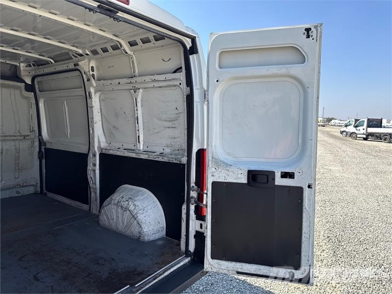 Peugeot Boxer 335 L2H2 2.0 BLUEHDI 130CV Van Truck شاحنات ذات هيكل صندوقي