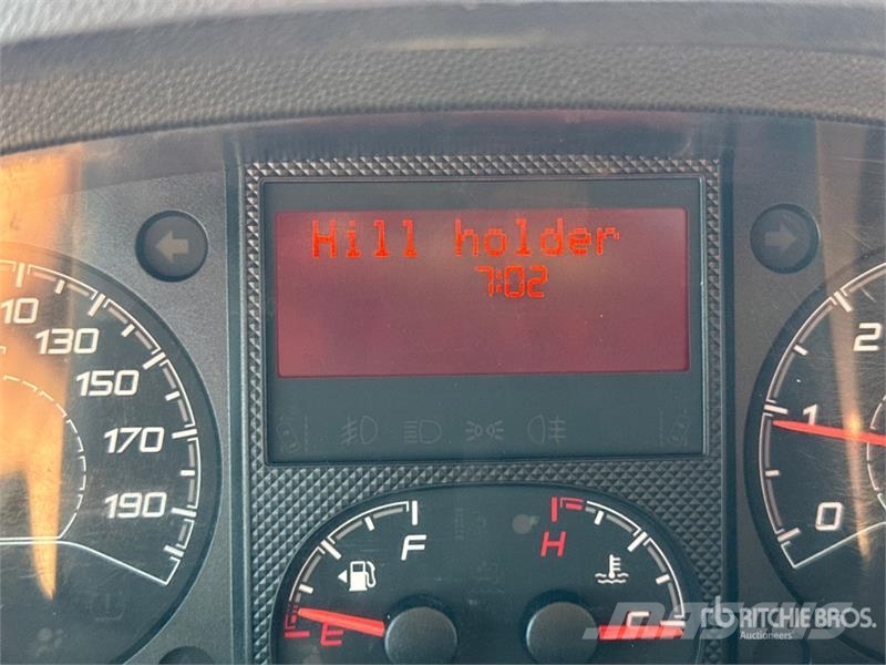 Peugeot Boxer 335 L2H2 2.0 BLUEHDI 130CV Van Truck شاحنات ذات هيكل صندوقي