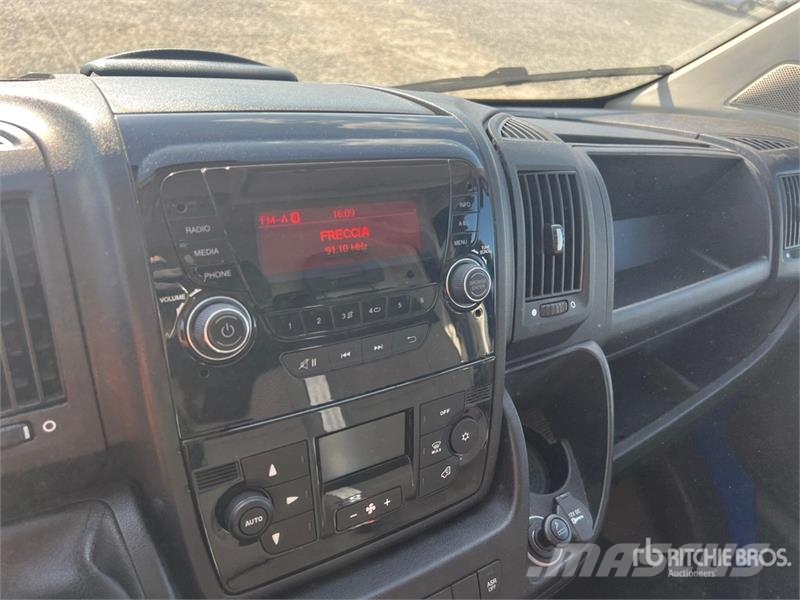 Peugeot Boxer 435 L2H2 2.2 BLUEHDI 140CV SeS Cargo Van Dostavna vozila / kombiji