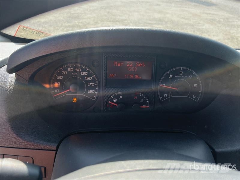 Peugeot Boxer 435 L2H2 2.2 BLUEHDI 140CV SeS Cargo Van Dostavna vozila / kombiji