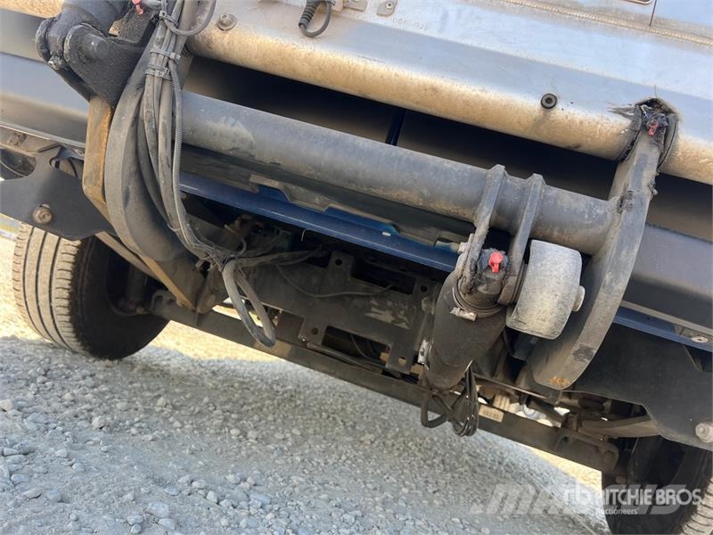 Peugeot Boxer 435 L2H2 2.2 BLUEHDI 140CV SeS Cargo Van Dostavna vozila / kombiji