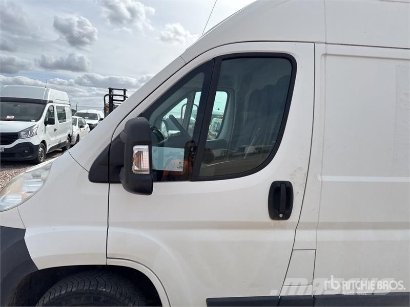 Peugeot Boxer Camion Fourgon Cargo Van (Inoperable) Panel vans