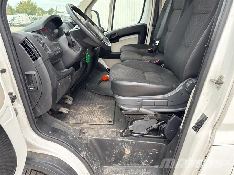 Peugeot Boxer Cargo Van Gesloten bedrijfswagens