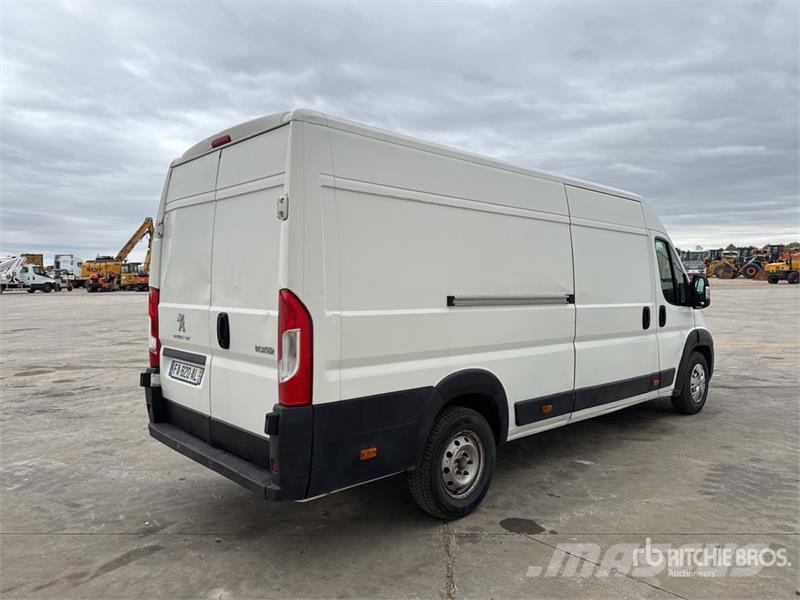 Peugeot Boxer Cargo Van Gesloten bedrijfswagens