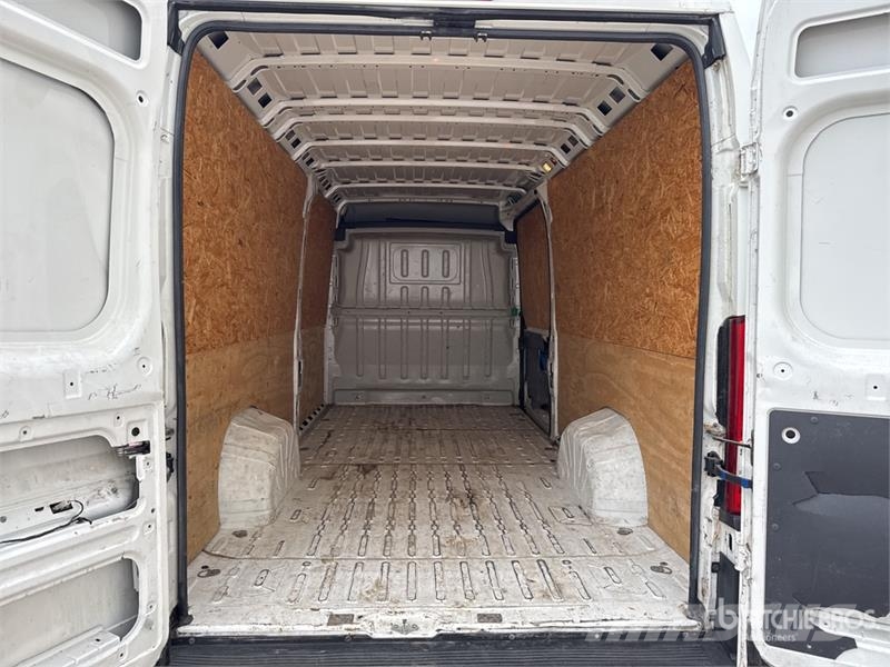 Peugeot Boxer Cargo Van Gesloten bedrijfswagens