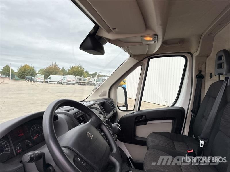 Peugeot Boxer Cargo Van Gesloten bedrijfswagens