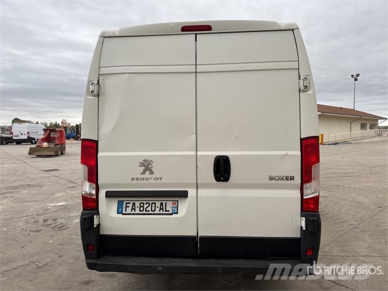 Peugeot Boxer Vehicule Utilitaire Cargo Van Lätta skåpbilar