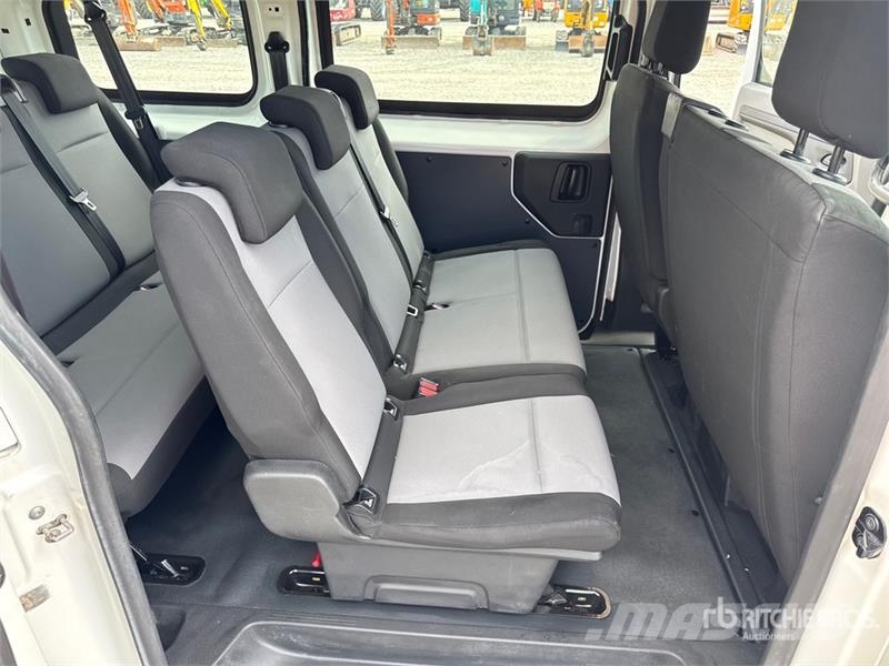 Peugeot Expert 1.6 BlueHDI Premium 9 Passengers Bus Мини бусове