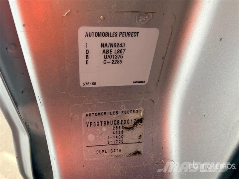 Peugeot Expert Vehicule Utilitaire Cargo Van Furgonetas cerradas