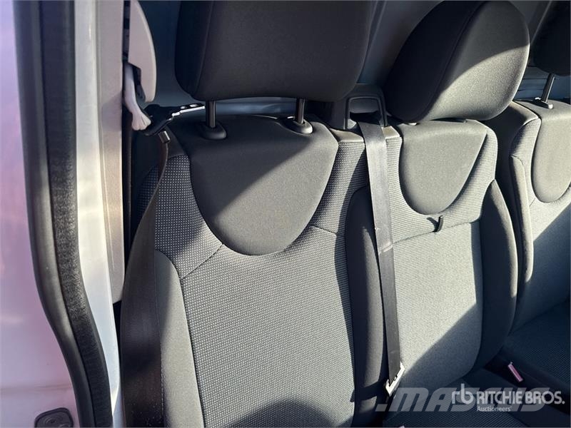 Peugeot Expert Vehicule Utilitaire Cargo Van Dostavna vozila / kombiji
