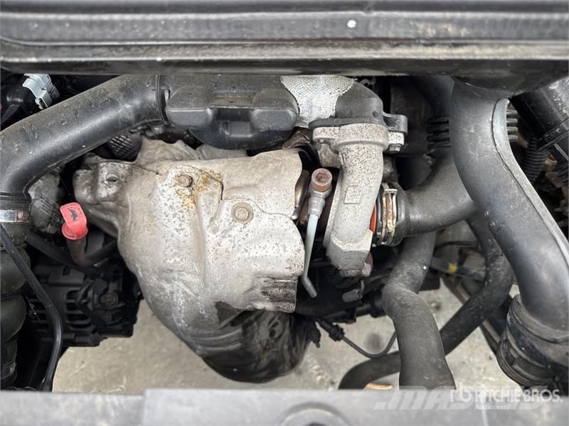 Peugeot Expert Vehicule Utilitaire Cargo Van Furgonetas cerradas