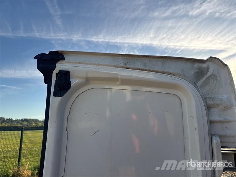 Peugeot Expert Vehicule Utilitaire Cargo Van Dostavna vozila / kombiji