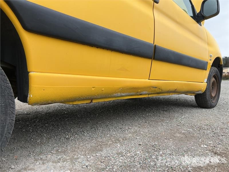 Peugeot Partner 1.6HDI Vehicule Utilitaire Cargo Van (Inop Панельні фургони