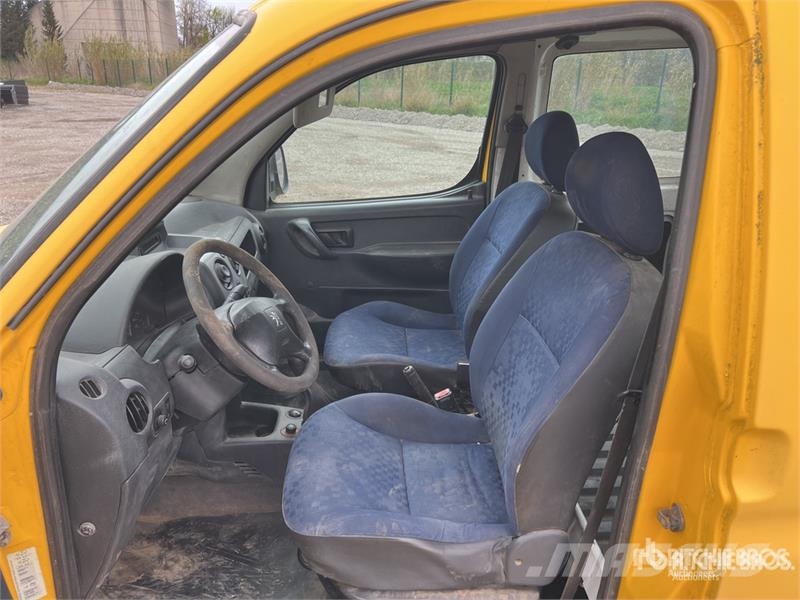 Peugeot Partner 1.6HDI Vehicule Utilitaire Cargo Van (Inop Панельні фургони