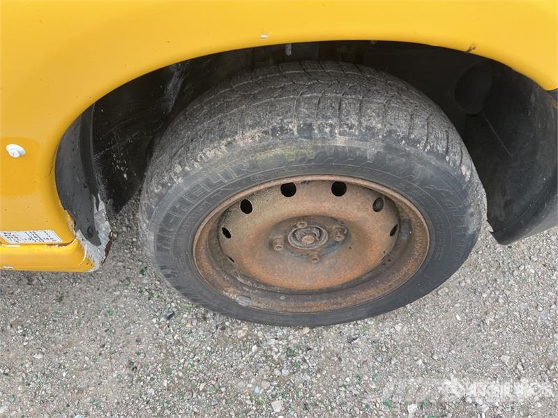 Peugeot Partner 1.6HDI Vehicule Utilitaire Cargo Van (Inop Панельні фургони