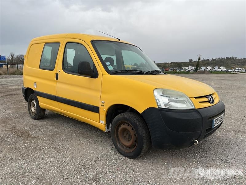 Peugeot Partner 1.6HDI Vehicule Utilitaire Cargo Van (Inop Панельні фургони