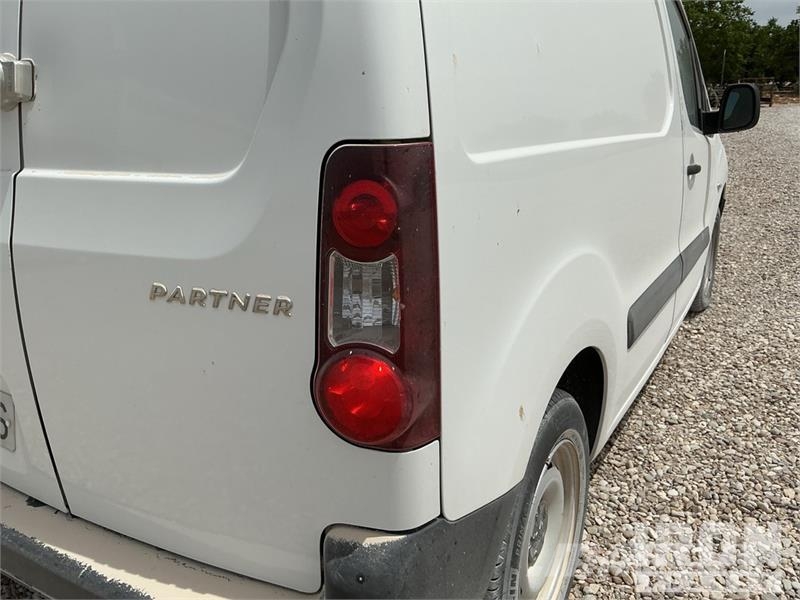 Peugeot Partner Cargo Van Lieferwagen