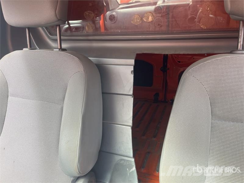Peugeot Partner Cargo Van Panel vans